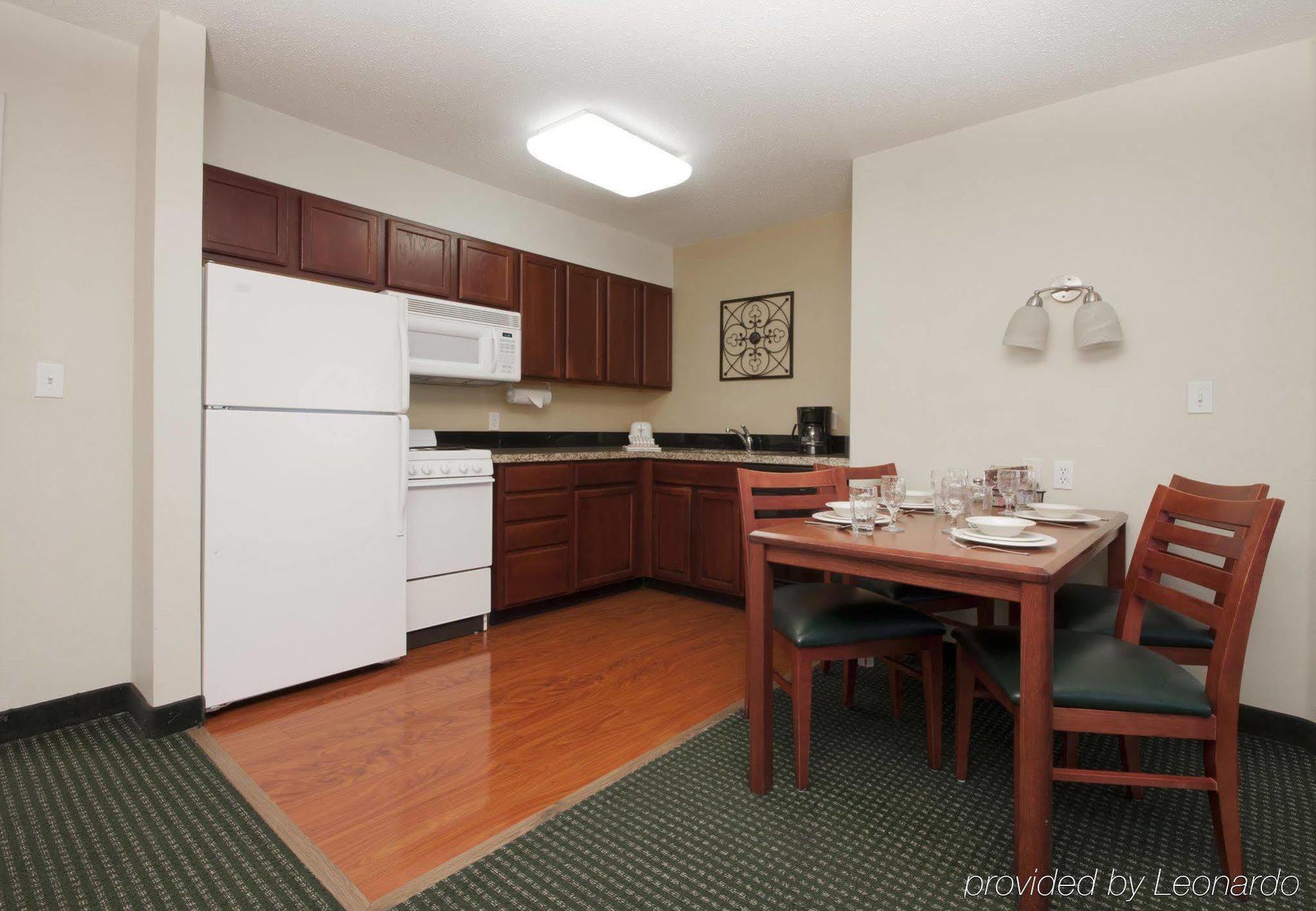 Residence Inn By Marriott Tulsa South Esterno foto